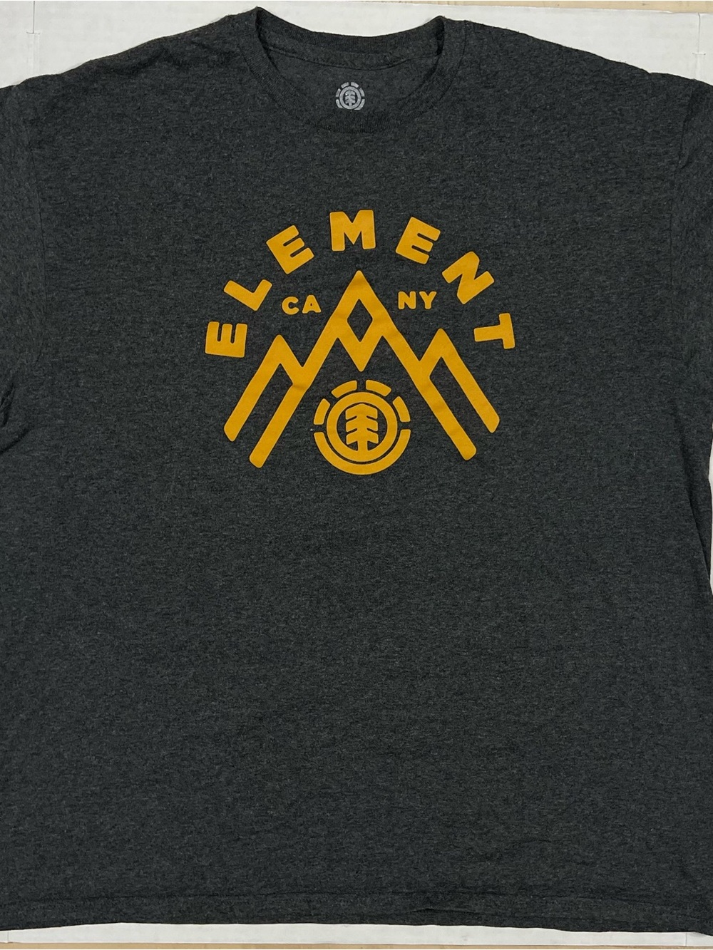 Element Men’s Charcoal Tee with Yellow Mountain Logo size Large